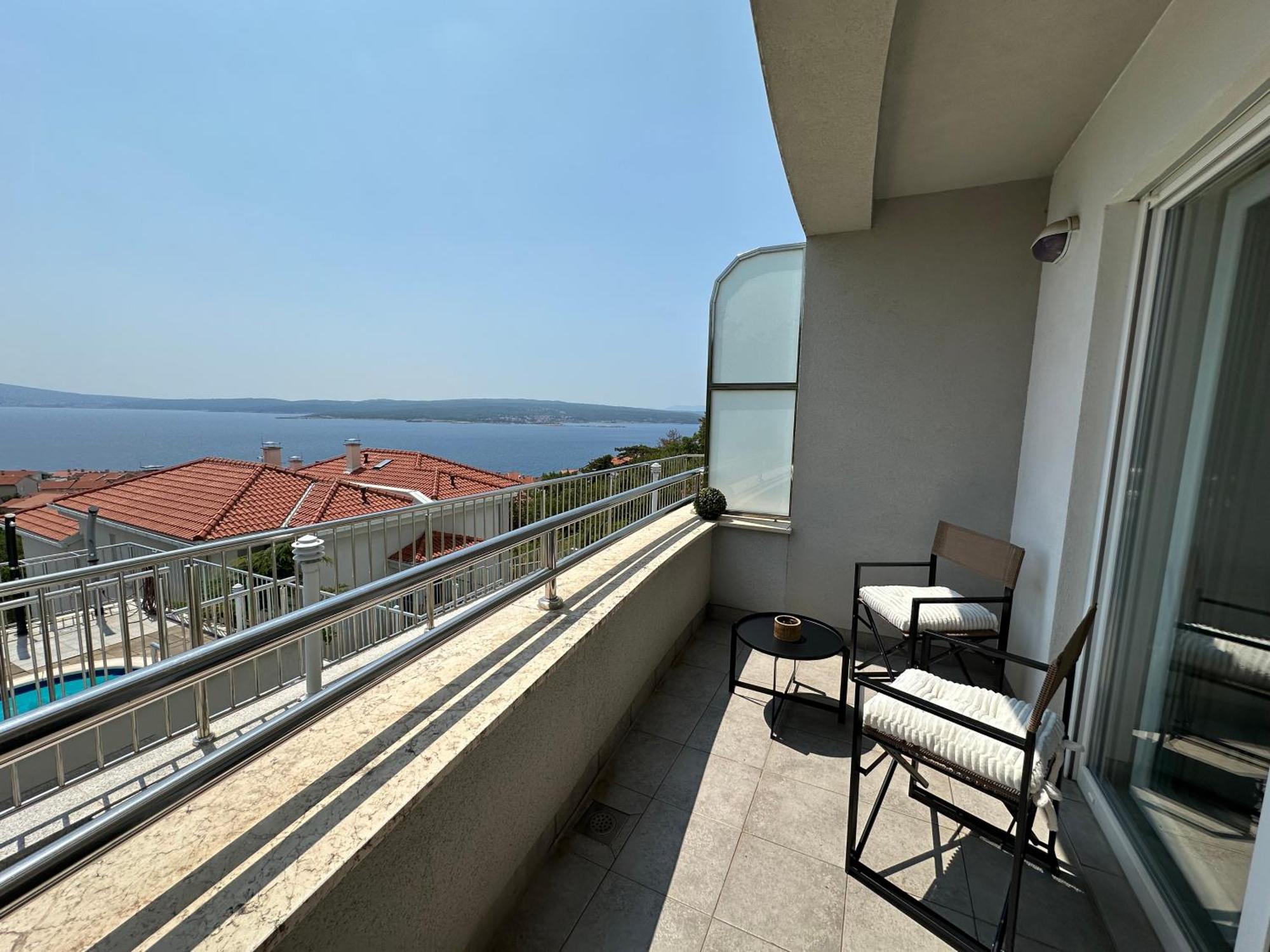The View Apartment With Pool - تْسْغيكفانِتْسا المظهر الخارجي الصورة